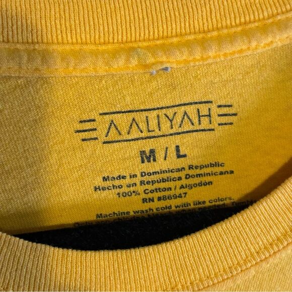 Aaliyah Short Sleeve 100% Cotton Yellow 90s Retro Graphic Tee Sz M / L - Picture 5 of 5